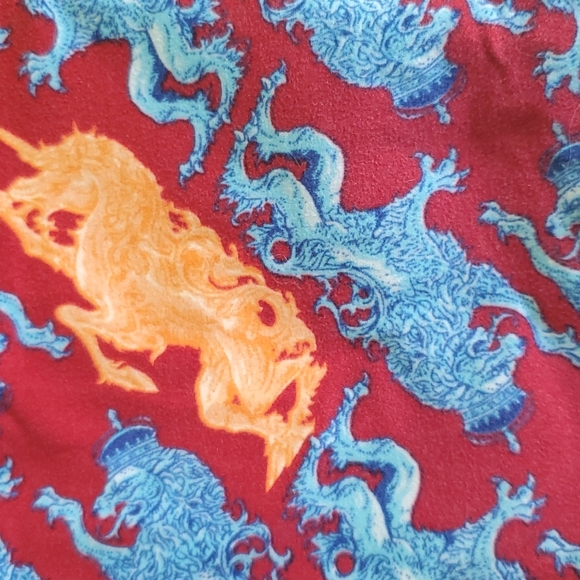 Alice in Wonderland theme Lularoe leggings 2 pairs - Picture 8 of 9